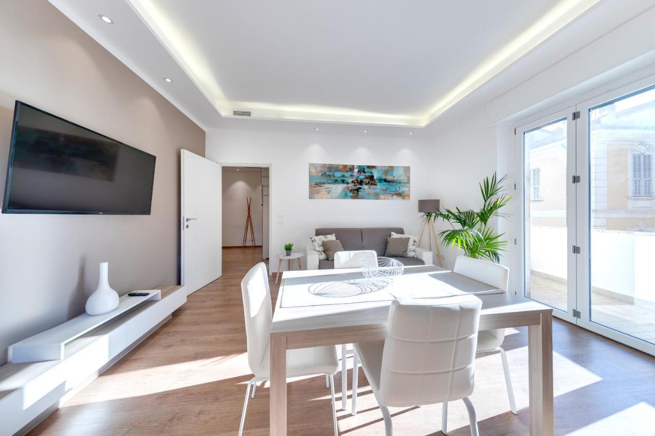 Ariston - Ciclabile Appartamento In Centro Al Mare Con Balcone Σαν Ρέμο Εξωτερικό φωτογραφία