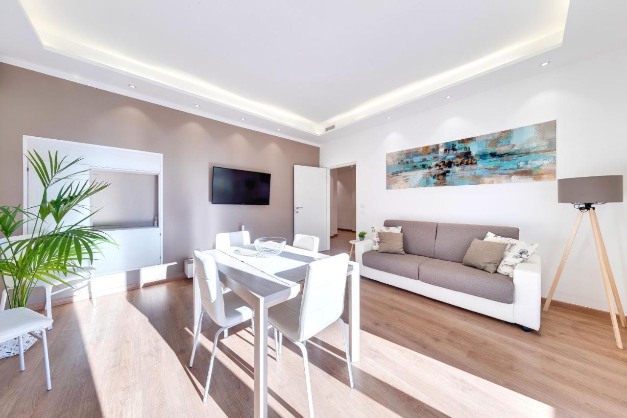 Ariston - Ciclabile Appartamento In Centro Al Mare Con Balcone Σαν Ρέμο Εξωτερικό φωτογραφία