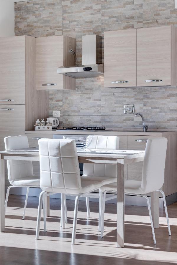 Ariston - Ciclabile Appartamento In Centro Al Mare Con Balcone Σαν Ρέμο Εξωτερικό φωτογραφία